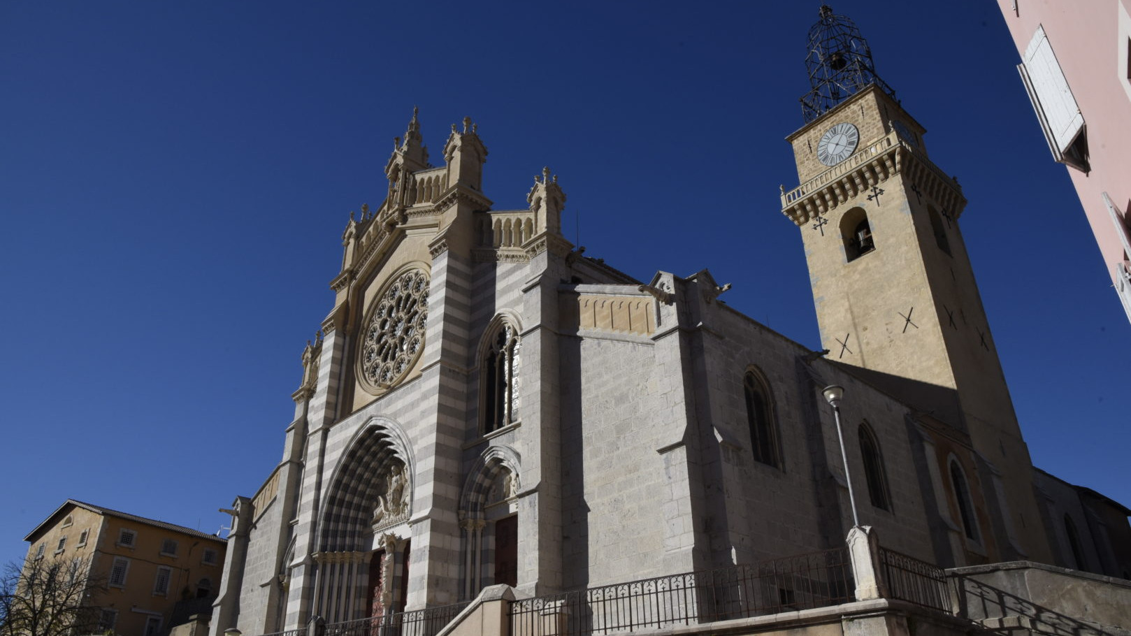 © Cyrille de Villele – Cathedrale Saint Jerome